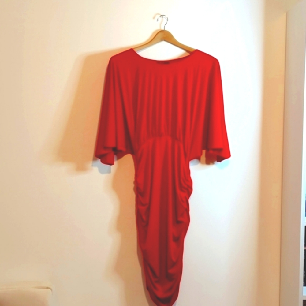 Monif C Red Cocktail Dress 🍸